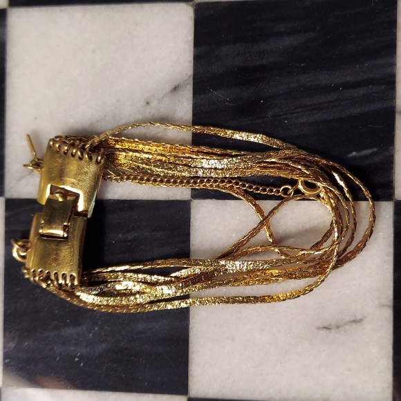 MONET 1970s Gold Tone Multi-Chain 7 Strand BRACELET EUC Looks New - Rare! - Picture 3 of 7